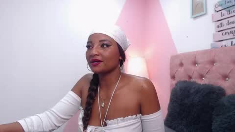 miss_demoni online show from May 4, 1:51 pm