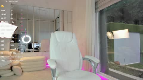 miss_diamond__ online show from November 7, 8:03 am