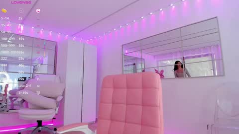 miss_diamond__ online show from April 19, 8:13 am