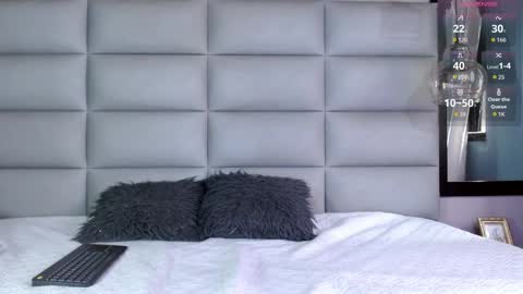 emma online show from April 8, 8:42 pm