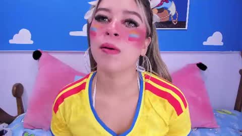 Snapshot of miss_evolet chatting on July 7, 11:03 am Evoleth online show from July 7, 11:03 am