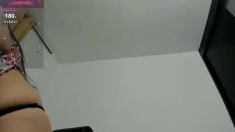 miss_eylens online show from February 19, 12:35 am