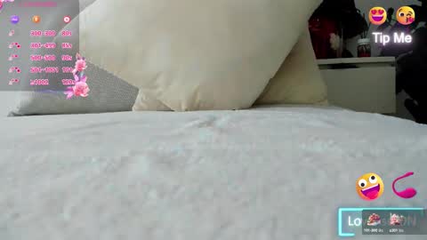 Snapshot of miss_garcia_ chatting on February 21, 10:07 am Miss Garcia online show from February 21, 10:07 am