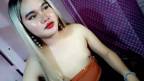 Snapshot of miss_horny139736 chatting on February 11, 5:29 pm miss_horny139736 online show from February 11, 5:29 pm