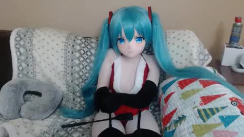 Snapshot of miss_kigu_miku chatting on December 14, 2:34 am Miku online show from December 14, 2:34 am