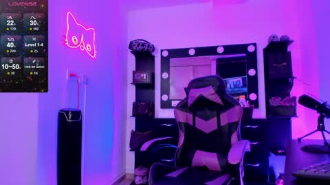 Miss Kittyn online show from April 5, 12:41 am