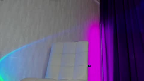 Snapshot of miss_kreez chatting on November 26, 11:11 am Sonya online show from November 26, 11:11 am