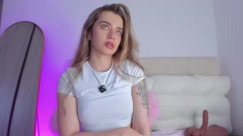 Snapshot of miss_lanaa chatting on July 7, 12:46 am Alana online show from July 7, 12:46 am