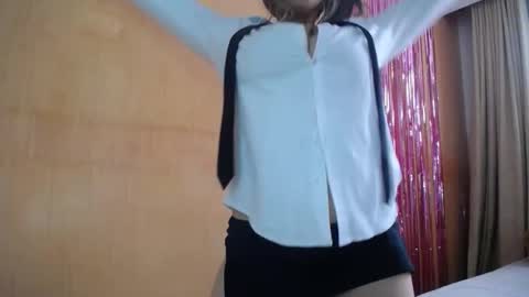 Snapshot of miss_lilieth chatting on January 6, 4:00 pm lilieth online show from January 6, 4:00 pm