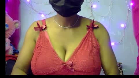 Snapshot of miss_mahi69 chatting on January 11, 8:19 am Mahi online show from January 11, 8:19 am