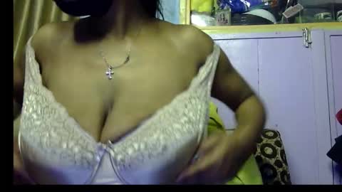 Snapshot of miss_mahi69 chatting on February 7, 8:12 pm Mahi online show from February 7, 8:12 pm
