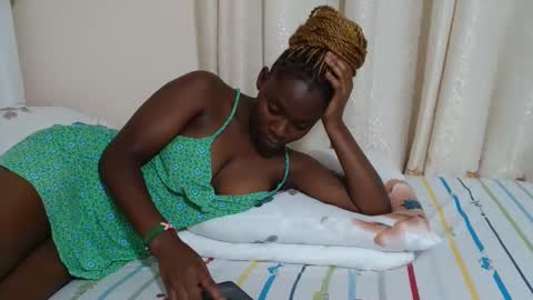 monroe online show from April 14, 2:01 pm