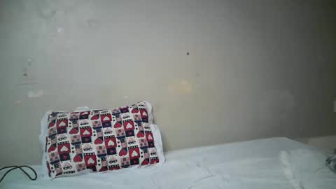 miss_pretty01 online show from April 18, 4:33 pm