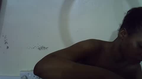 Snapshot of miss_rihanna2 chatting on November 3, 4:47 am miss_rihanna2 online show from November 3, 4:47 am