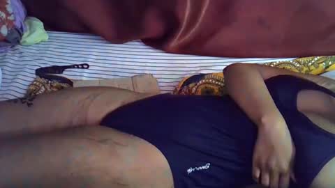 Snapshot of miss_rihanna2 chatting on December 20, 4:47 pm miss_rihanna2 online show from December 20, 4:47 pm