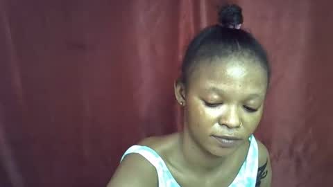 Snapshot of miss_rihanna2 chatting on December 21, 5:03 am miss_rihanna2 online show from December 21, 5:03 am