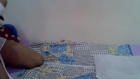 Snapshot of miss_rihanna2 chatting on February 10, 5:50 pm miss_rihanna2 online show from February 10, 5:50 pm