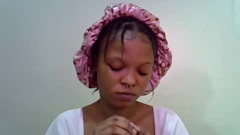 Snapshot of miss_rihanna2 chatting on February 16, 7:59 am miss_rihanna2 online show from February 16, 7:59 am