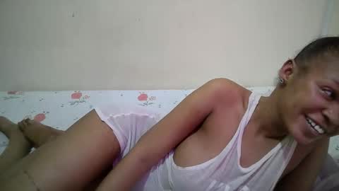 Snapshot of miss_rihanna2 chatting on March 17, 7:39 pm miss_rihanna2 online show from March 17, 7:39 pm