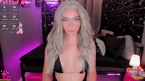 miss devil online show from April 22, 5:32 am