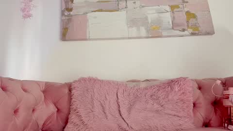 intagram miss selene59 online show from December 13, 2:05 pm