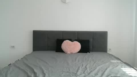 Miss Soniaa online show from March 26, 9:04 am