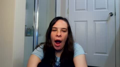 Bella online show from June 27, 3:22 am