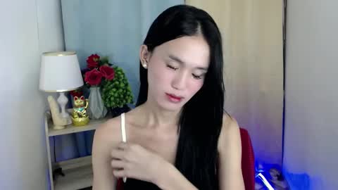 Snapshot of miss_sunshinex chatting on January 20, 3:59 am Shine online show from January 20, 3:59 am