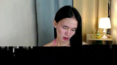 Snapshot of miss_sunshinex chatting on February 16, 5:15 am Shine online show from February 16, 5:15 am