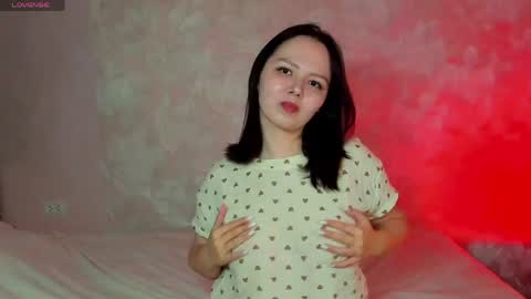 Snapshot of miss_teasee chatting on April 9, 10:09 am JULIE online show from April 9, 10:09 am