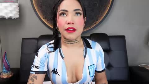 Vaiolette online show from May 30, 11:29 am