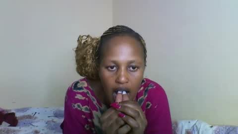 miss_vall online show from March 13, 6:47 pm