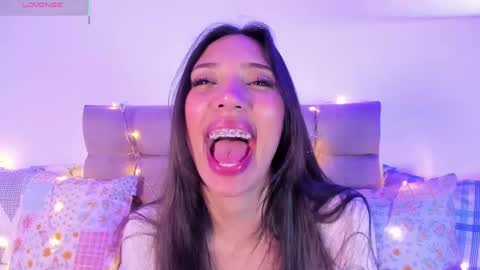 Miss Veronica online show from February 6, 6:46 pm