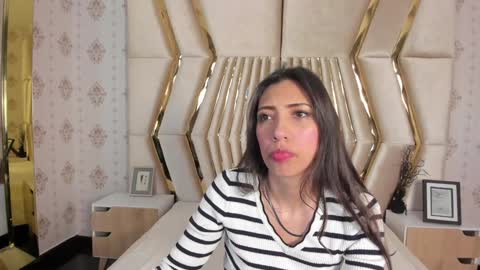 Veronica summer  7AM to 1500 PM hour GMT-5 online show from December 3, 11:33 am