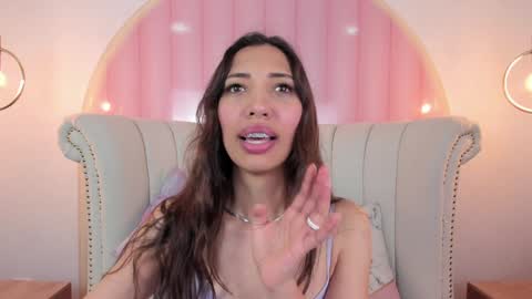 Veronica summer  7AM to 1500 PM hour GMT-5 online show from December 16, 11:44 am