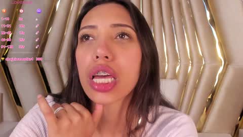 Veronica summer  7AM to 1500 PM hour GMT-5 online show from December 17, 5:58 pm