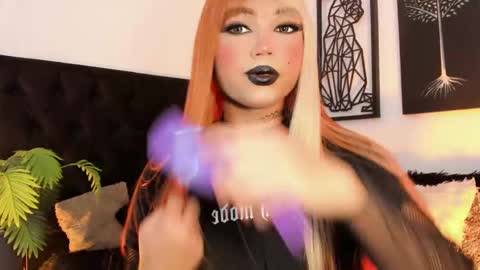 miss_zz online show from September 16, 6:20 pm