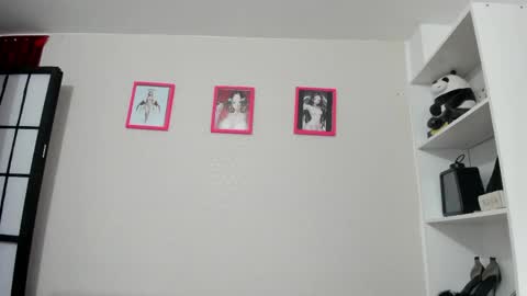 Ally  OFMissallydoll     . online show from May 31, 10:55 am
