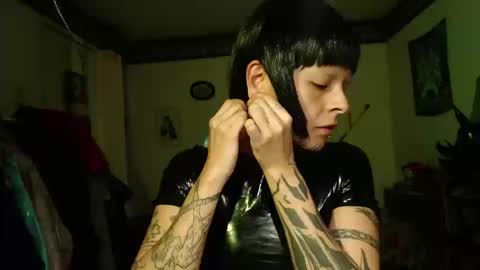 Anarkitten  online show from September 17, 12:12 am