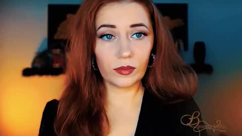 The divine Beverly online show from November 30, 4:49 am