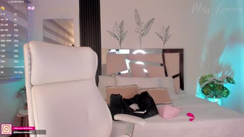 Bianca Torres online show from December 14, 5:40 am