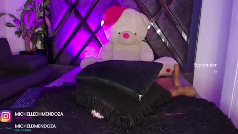 Michelle Indepedient Model online show from September 9, 11:59 pm