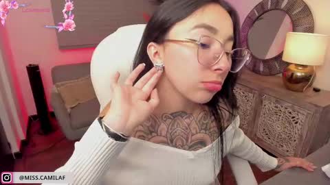 Camila Flores online show from October 9, 1:09 pm