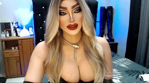 Snapshot of misschannel4sub chatting on January 31, 6:57 pm PRIESTESS CHANNEL online show from January 31, 6:57 pm