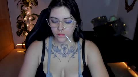 Missy Charlottte.  Hey remember to give me a thumbs up ty online show from December 23, 3:29 am