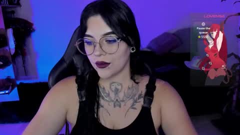 Missy Charlottte.  Hey remember to give me a thumbs up ty online show from September 11, 4:23 am