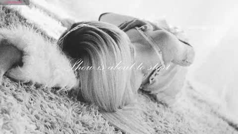 Chloe freelance model Please your thumbs up are important  online show from November 27, 1:07 am