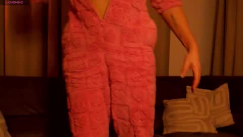 Miss conly online show from January 7, 9:06 pm