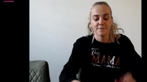 Miss conly online show from January 17, 12:32 pm