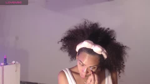 Donna di Diamanti online show from November 1, 12:01 am